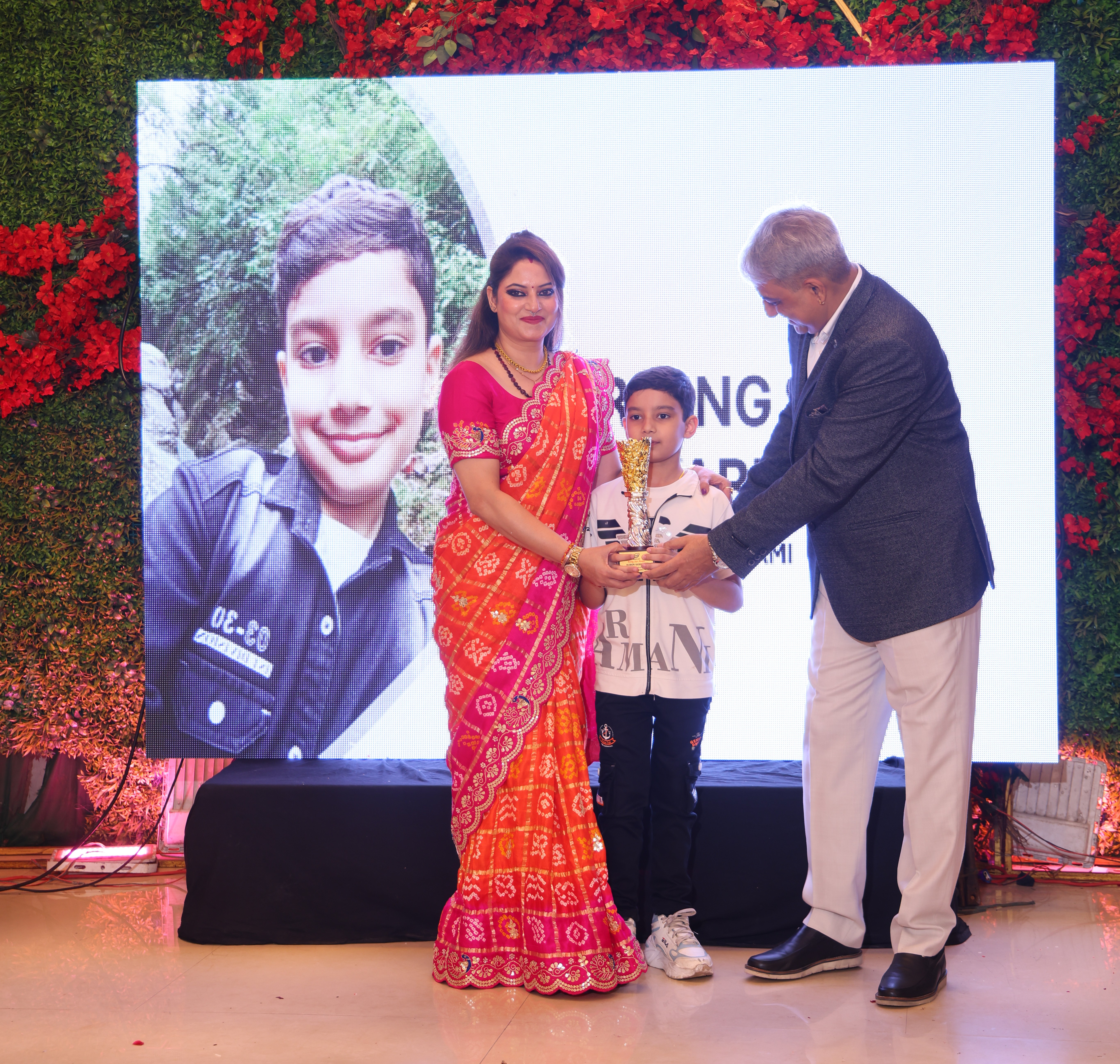 "Rising Star Award-2025"